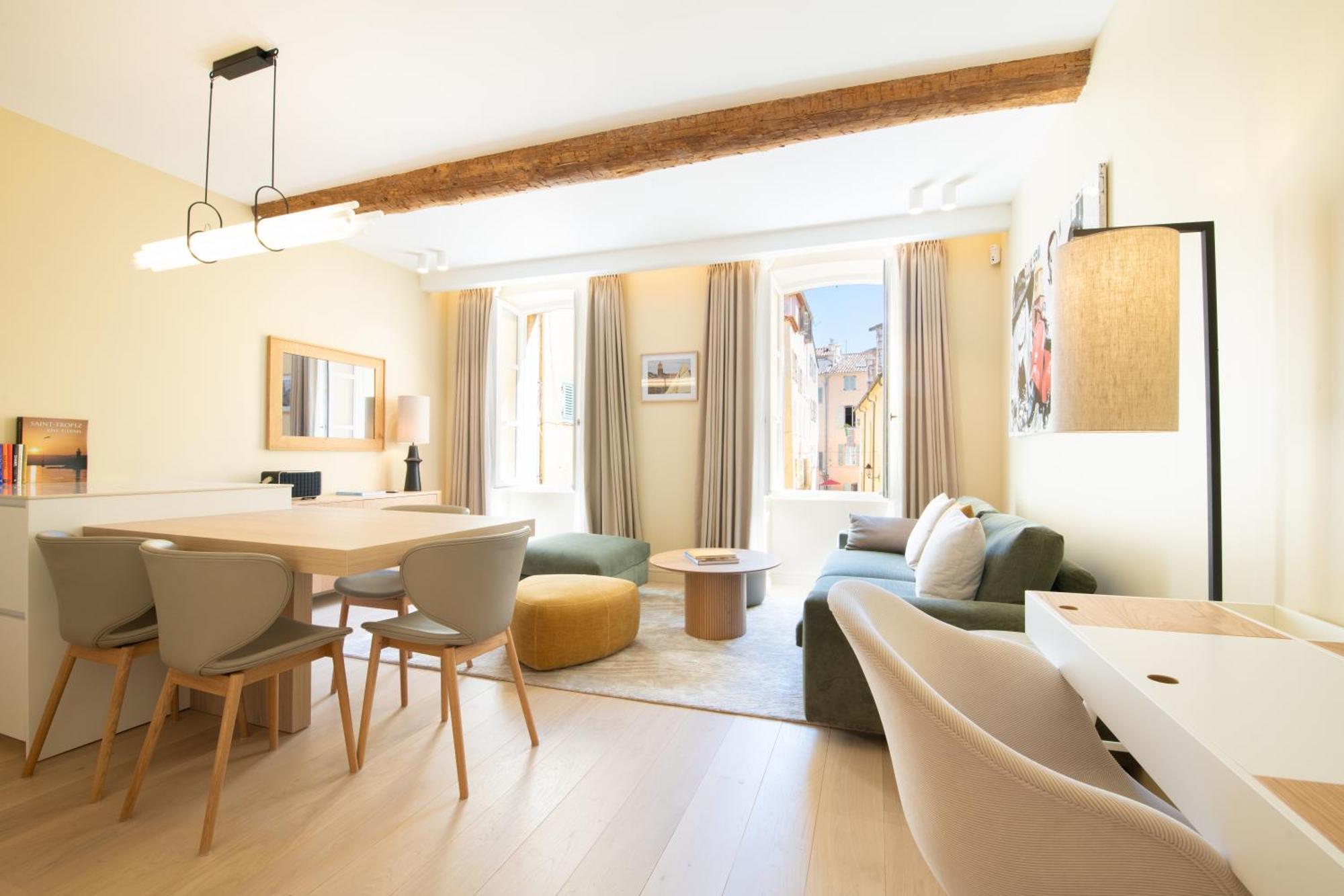 Pick A Flat's - Heart Of Saint-Tropez